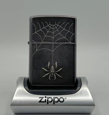 Zippo - Spider & Web - Aansteker - Staal, Zwart ijs, Verzamelen, Nieuw