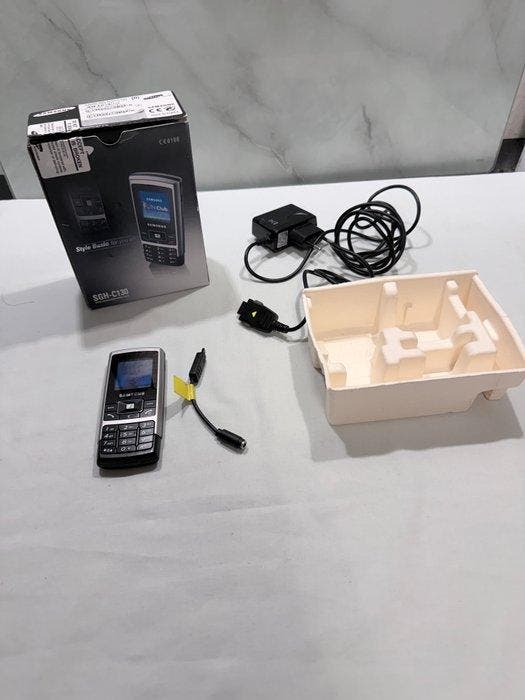 Samsung SGH-C130 - Mobiele telefoon - In originele, Spelcomputers en Games, Spelcomputers | Overige Accessoires