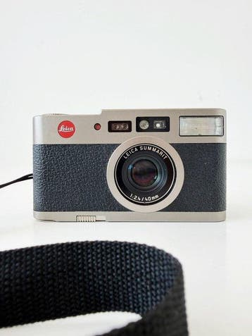Leica CM Titanium + Summarit 2,4/40mm | Analoge camera
