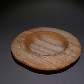 Oud-Egyptisch Albast Vaas, bord, schotel. Ø 12,2 cm. Oud, Verzamelen
