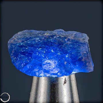 Natuurlijke, zeldzamere tanzaniet-ruw kristal – intens blauw, Verzamelen, Mineralen en Fossielen