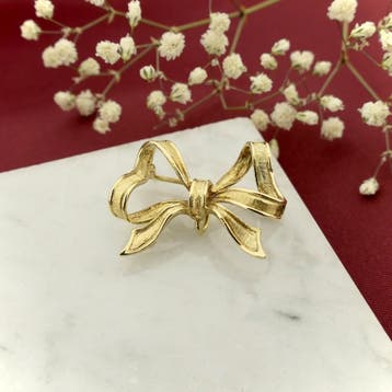 Gouden broche; Strik, Ophalen of Verzenden, Gebruikt, Overige kleuren, Goud