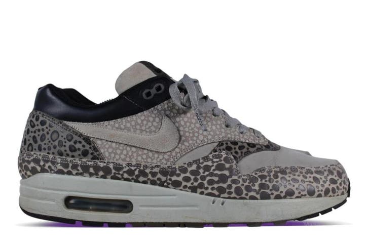 Nike Air Max 1 Grey Safari (2008) • 45, Kleding | Heren, Schoenen, Sneakers of Gympen, Ophalen of Verzenden