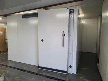 Koelcel 366 x 366 x 248 cm stekker klaar, Nieuw in verpakking, Koelen en Vriezen
