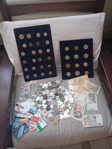 Wereld. lotto da 1044 monete Regno- Repubblica Mondiali