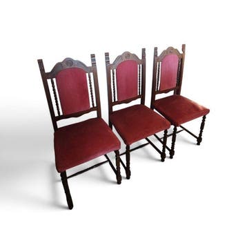 Stoel (3) - Walnoot - Drie vintage stoelen