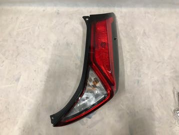 Toyota Aygo II Lift 2018-2021 rechter achterlicht LED, Verzenden, Gebruikt