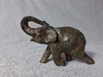 Pierre Chenet (XX-XXI) - sculptuur, LElephant a la trompe