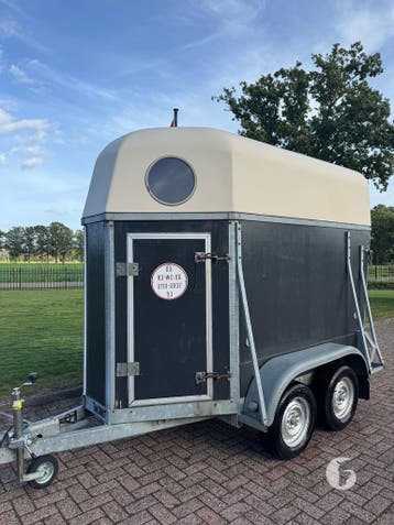 Vintage! Leuke 1,5 paards paardentrailer!, Ophalen, Zo goed als nieuw, Hout, 1½-paards trailer