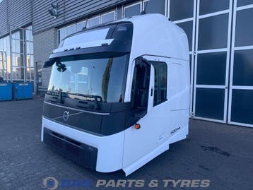 Volvo FH4B Globetrotter XL L2H3 82423324, Auto-onderdelen, Vrachtwagen-onderdelen, Ophalen, Gebruikt, Volvo, Overige Auto-onderdelen