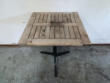 De Arends Terrastafel - B70 x D70 x H75 cm - hout -