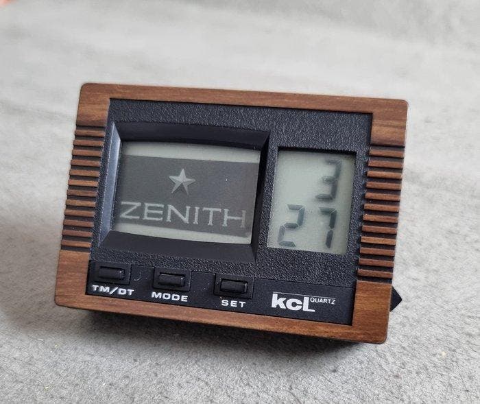 Tafelklok - Zenith - Vintage Plastic - 1970-1980, Antiek en Kunst, Antiek | Klokken