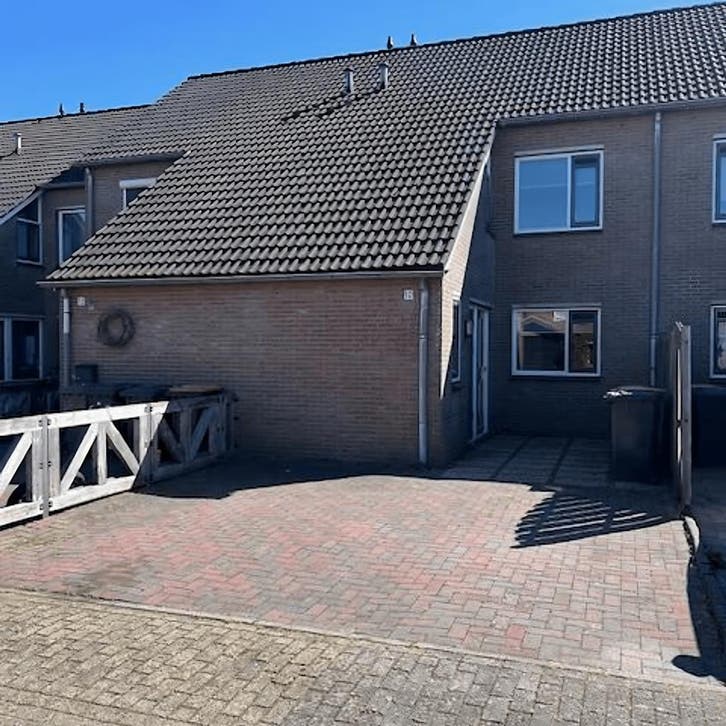 Huis in Rijssen gevonden voor €1500,- pm, Huizen en Kamers, Garages en Parkeerplaatsen