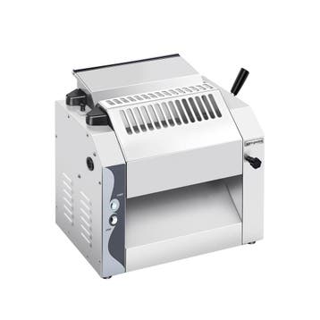 GGM Gastro | Deeguitrolmachine - voor 250mm pasta- & | TRS25, Verzenden, Nieuw in verpakking, Bakkerij en Slagerij
