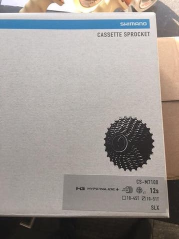 Shimano XT M7100 12 Speed Micro-spline Cassette Nieuw, XT shimano , Nieuw, Ophalen of Verzenden, Derailleur of Ketting