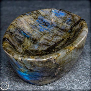 Natuurlijke labradoriet schelp – intensiever blauw, Verzamelen