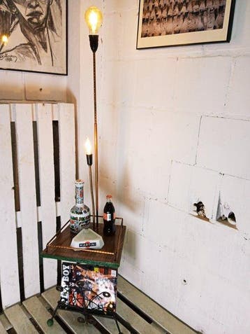 Statief vloerlamp - Vintage Poolse vloerlamp met bijzettafel