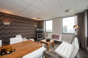 Te huur: Appartement Eschertoren in Leiden, Huizen en Kamers, Huizen te huur, Leiden, Appartement, Zuid-Holland
