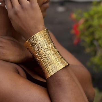 Afrikaanse stijl Bangle armband sieraad - Bloemen - Goud, Ophalen of Verzenden, Nieuw