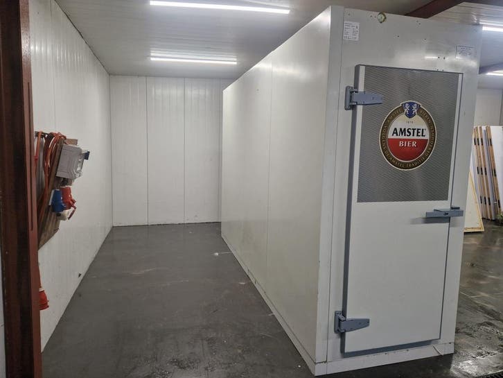 Koelcel 106 x 316 x 226 cm, Zakelijke goederen, Horeca | Keukenapparatuur, Koelen en Vriezen