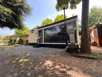 5 persoons chalet met airco in Porlezza, Luganomeer Italië, Dorp, 2 slaapkamers, Lombardije en Merengebied, Aan meer of rivier