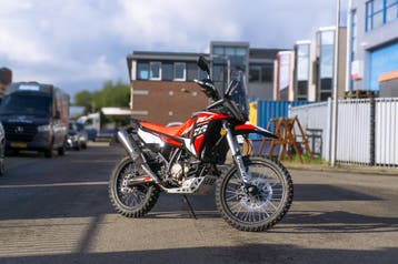 Rieju Aventura Rally R 307 Rood - 2026, Fietsen en Brommers, Verzenden, Nieuw