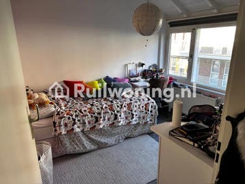 Ruim flatje in Volendam zoekt plek in Amsterdam, Amsterdam