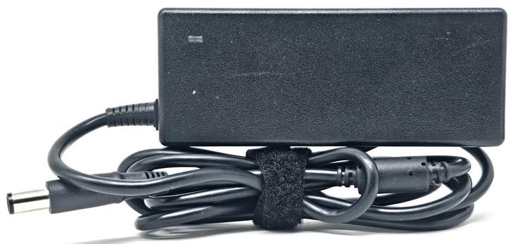 DELL AC Adapter/Oplader (UU572) (Incl. Stroomkabel), Computers en Software, Laptop-opladers, Zo goed als nieuw, Verzenden
