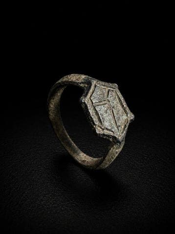 Middeleeuws Brons Ring - 12e tot 15e eeuw na Chr. (Zonder