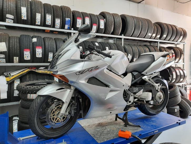 Motorbanden te koop  alle merken BandenBron, Motoren, Accessoires | Overige, Nieuw, Ophalen