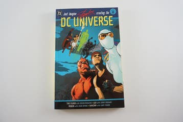 Jist Creating The DC Universe Book Two TP Morgen in huis!, Ophalen of Verzenden, Zo goed als nieuw