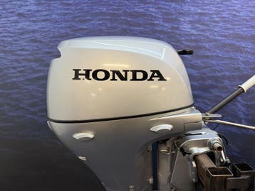“ Honda 15 pk | Buitenboordmotor | Kortstaart |Nieuwstaat! “, Watersport en Boten, Buiten- en Binnenboordmotoren, 10 tot 30 pk