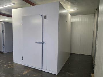 Vriescel 226 x 226 x 256 cm stekker klaar, Nieuw in verpakking, Koelen en Vriezen