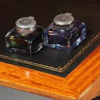 Satijnhouten damesbureau met inktpotjes en zeer fraai ingele, Ophalen of Verzenden