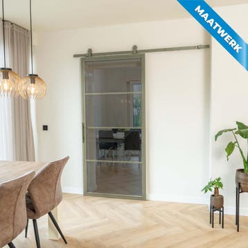 Stalen Schuifdeur 4 Vlaks Olijfgroen Maatwerk Rook glas, Doe-het-zelf en Verbouw, Kozijnen en Schuifpuien, Nieuw, Metaal, Inclusief glas