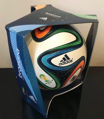2014 FIFA Wereldkampioenschap voetbal in Brazilië - Voetbal, Nieuw