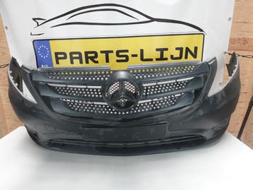 Gebruikte voorbumper (compleet met grille en sterembleem) vo, Auto-onderdelen, Ophalen of Verzenden, Nieuw