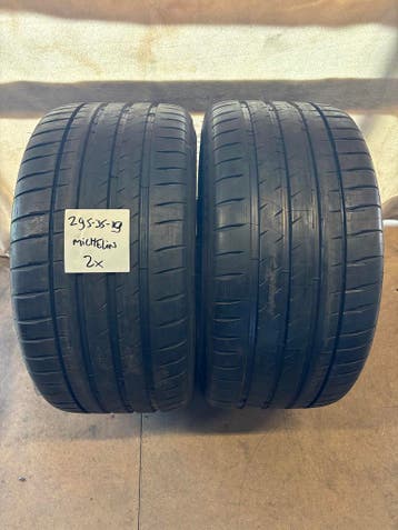 2x Michelin Pilot Sport 4S MO - 295/35 R19 - 7,2 mm, Gebruikt, 295 mm, Band(en), Personenwagen