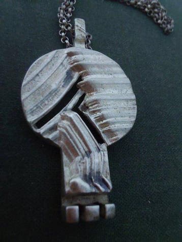 Zonder minimumprijs - Ketting met hanger Zilver - Famous, Sieraden, Tassen en Uiterlijk, Antieke sieraden