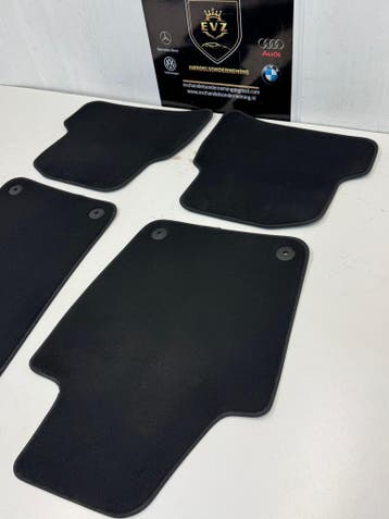 Org. Automatten mattenset VW Polo V 6R art.6R1863011, Gebruikt, Volkswagen