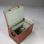 Geldkist of strongbox Engeland ca 1875 IJzer gehout in bloem, Ophalen of Verzenden