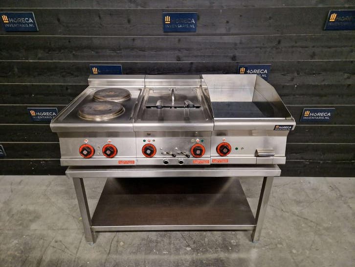 Lotus kooklijn | 2-pits fornuis, dubbele friteuse, bakplaat, Zakelijke goederen, Horeca | Keukenapparatuur, Gebruikt, Fornuis, Frituur en Grillen