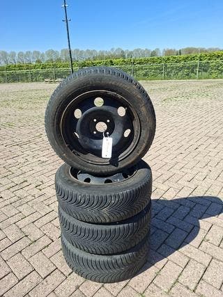 4x velg (4-gaats) met winterbanden, Nieuw