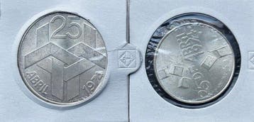 Portugal. Lote de 2 Moedas de Prata de 250 Escudos (1974) -