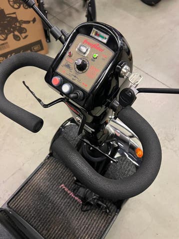 Scootmobiel Mango Panther 4S - wegens inruil verkregen, Diversen, Nieuw, Ophalen of Verzenden, 36 t/m 45 km, Mango