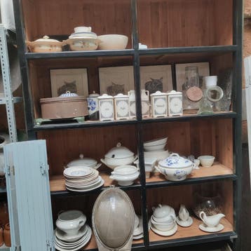Grote Totale Leegverkoop Brocante en Curiosa Iedereen welkom, Antiek en Kunst, Antiek | Meubels | Kasten
