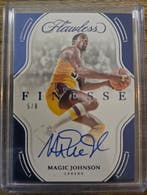 Panini Flawless Magic Johnson 5/8 on-card, Gesigneerde kaart, Nieuw