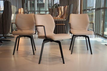 3x Gealux Smiley eetkamerstoel draai functie in stof Grijs, Huis en Inrichting, Stoelen, Modern design, Drie, Nieuw, Ophalen of Verzenden