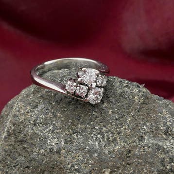 Witgouden ring met diamant 0,80 ct., 18 tot 19, Gebruikt, Overige kleuren, Ophalen of Verzenden