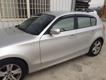 SK-Import Zijwindscherm Plak 5-Drs Smoke BMW 1 Serie, Ophalen of Verzenden, Nieuw, BMW, Spatbord